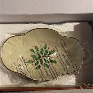 Festive Lenox Holiday Handled Server